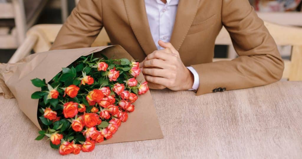 Elegant Floral Gifts for Colleagues and Bosses