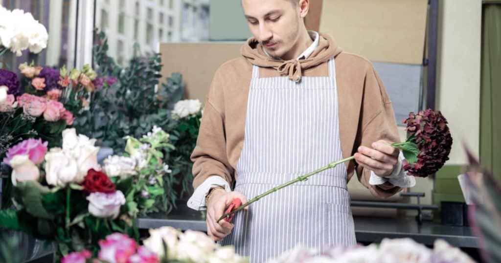 How To Prepare For A Floral Subscription Delivery